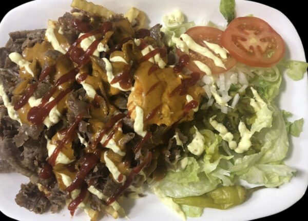 Kebabsalaattia